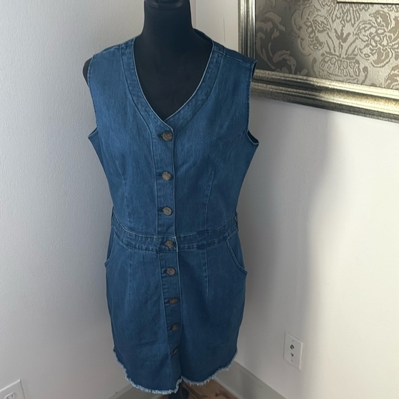 Jeans sleeveless buttoned front denim frayed hem mini dress Sz L - Picture 3 of 6